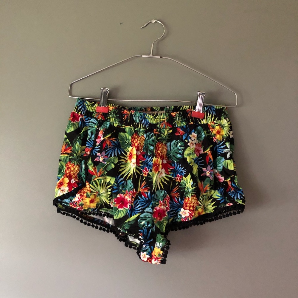 Harlow Tropical Shorts